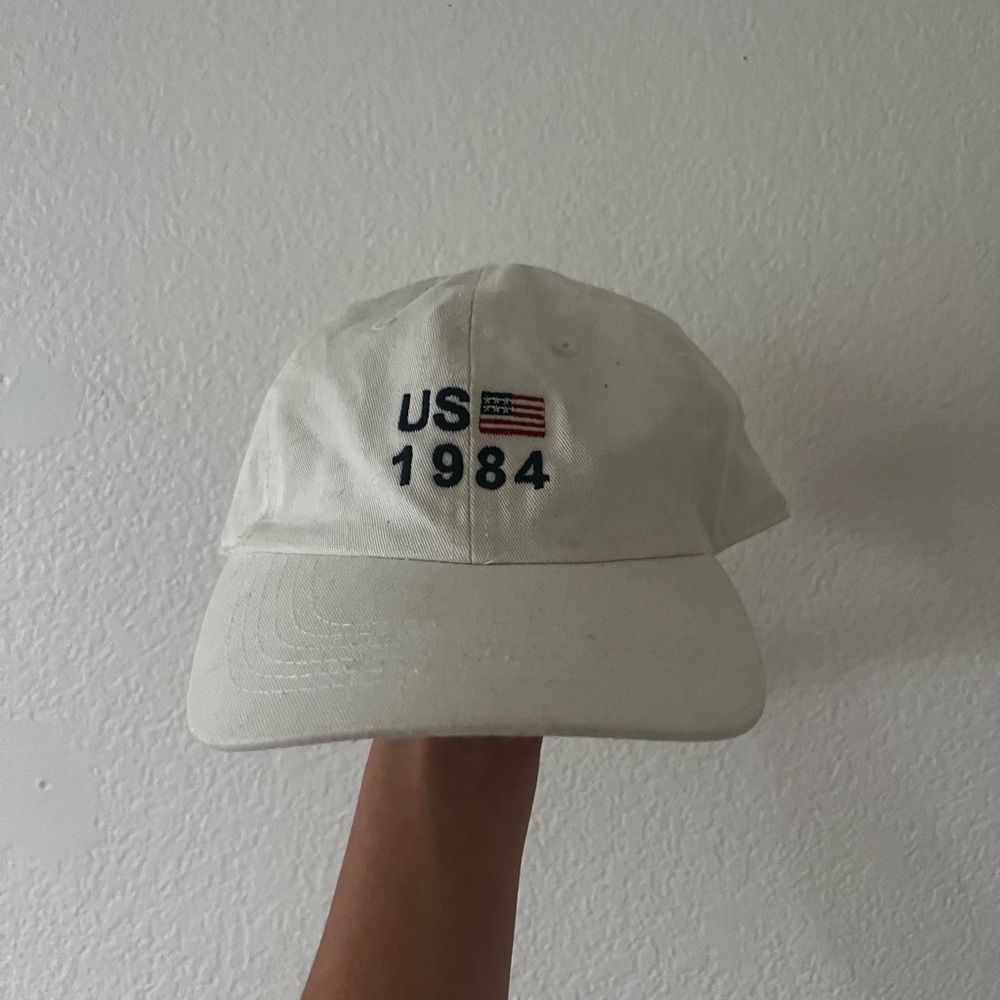 Brandy Melville Hat